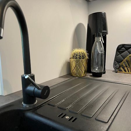Designapartment Blue Sky -55M2-Free Parking & Wifi Graz Buitenkant foto