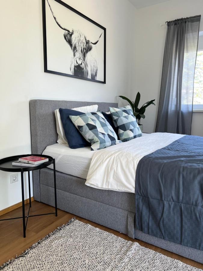 Designapartment Blue Sky -55M2-Free Parking & Wifi Graz Buitenkant foto